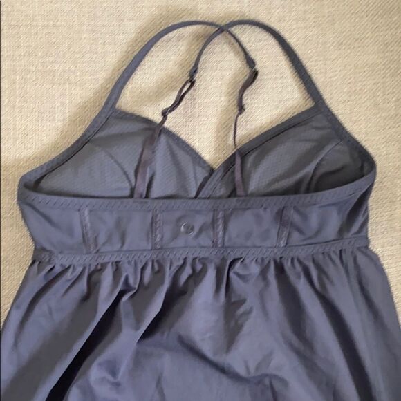 Lululemon Rehearsal Tank Coal Size 8 - Picture 5 of 8